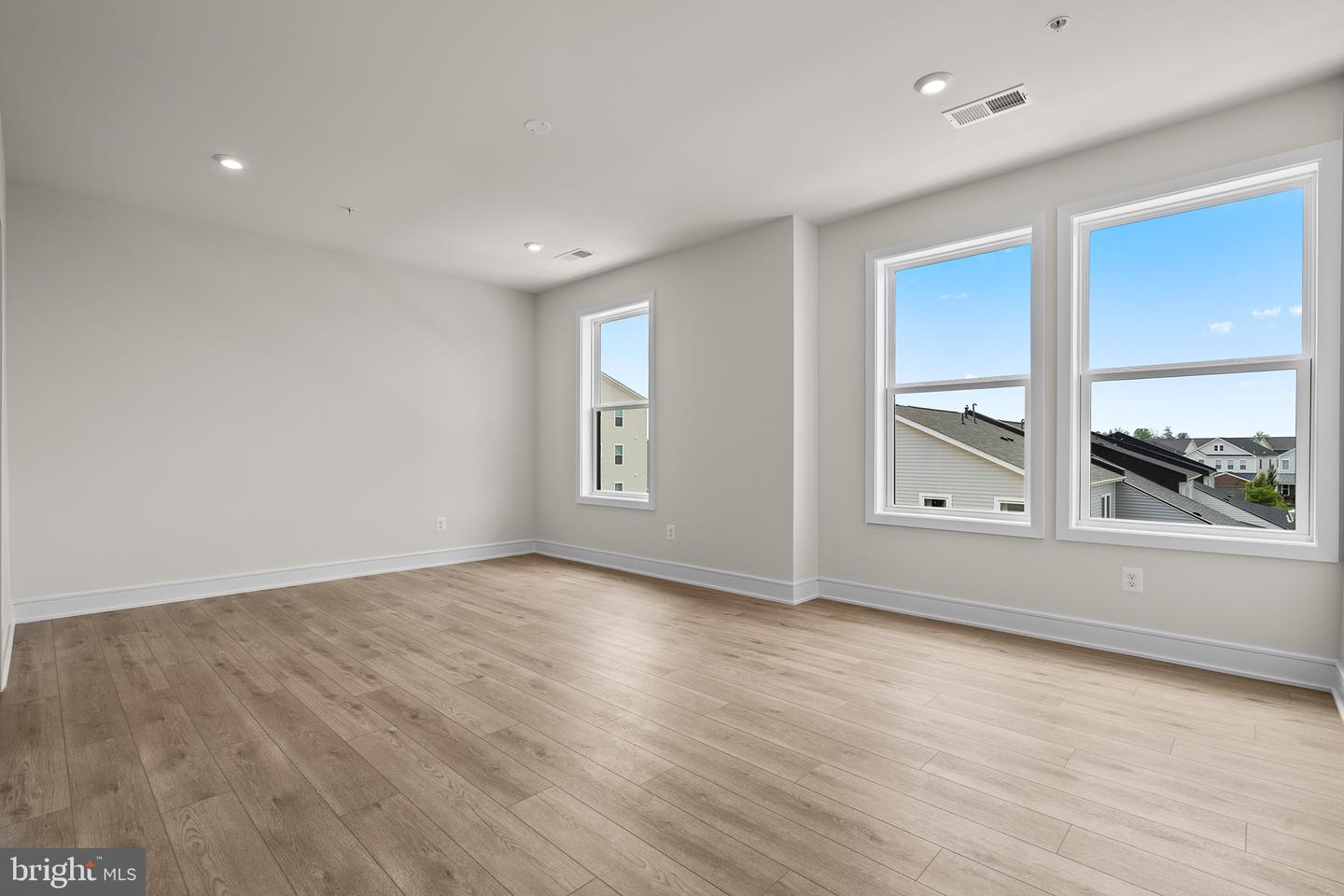 23640 BOLTON CRESCENT TER #13-303, ASHBURN, Virginia 20148, 3 Bedrooms Bedrooms, ,2 BathroomsBathrooms,Residential,For sale,23640 BOLTON CRESCENT TER #13-303,VALO2103258 MLS # VALO2103258