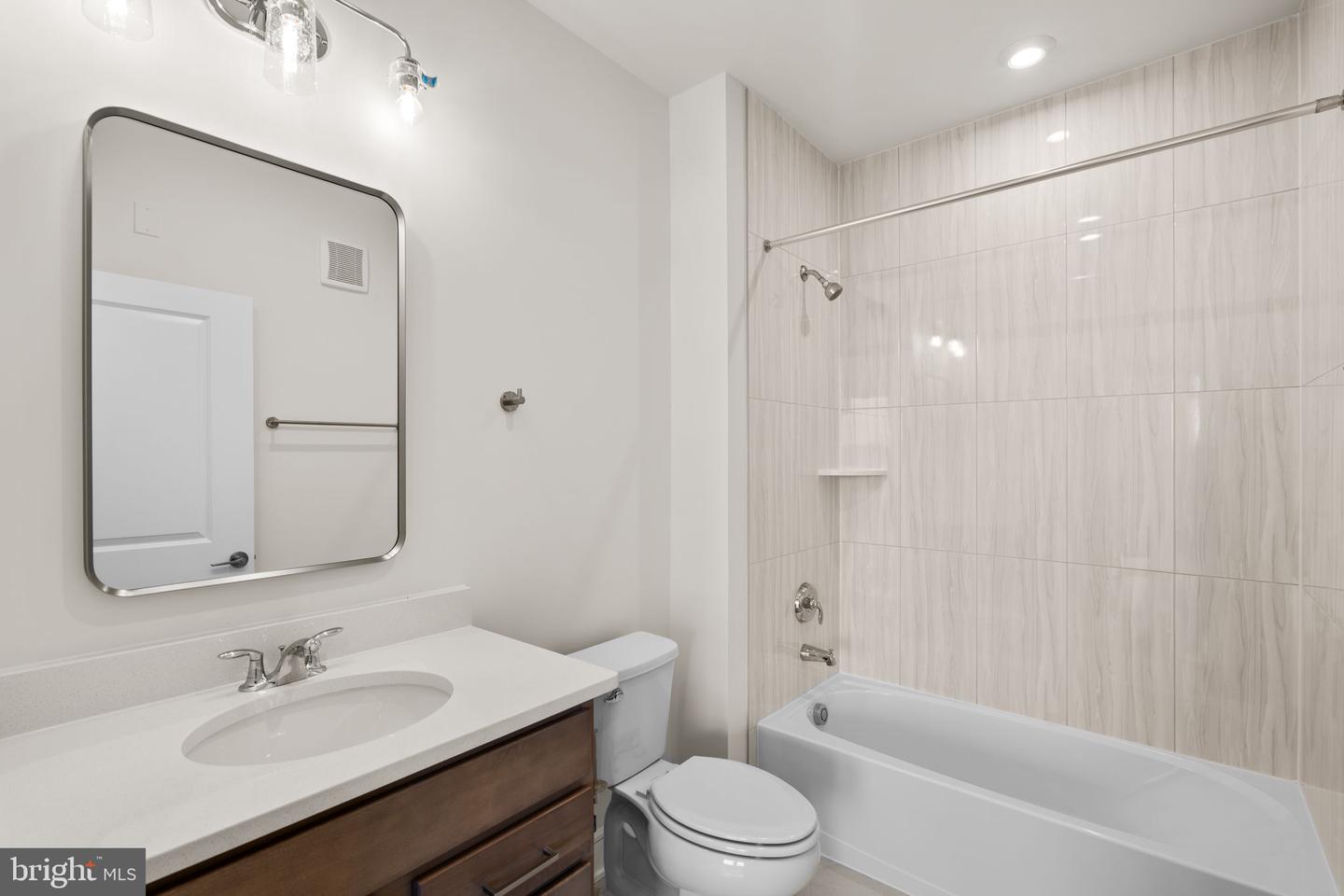 23640 BOLTON CRESCENT TER #13-303, ASHBURN, Virginia 20148, 3 Bedrooms Bedrooms, ,2 BathroomsBathrooms,Residential,For sale,23640 BOLTON CRESCENT TER #13-303,VALO2103258 MLS # VALO2103258