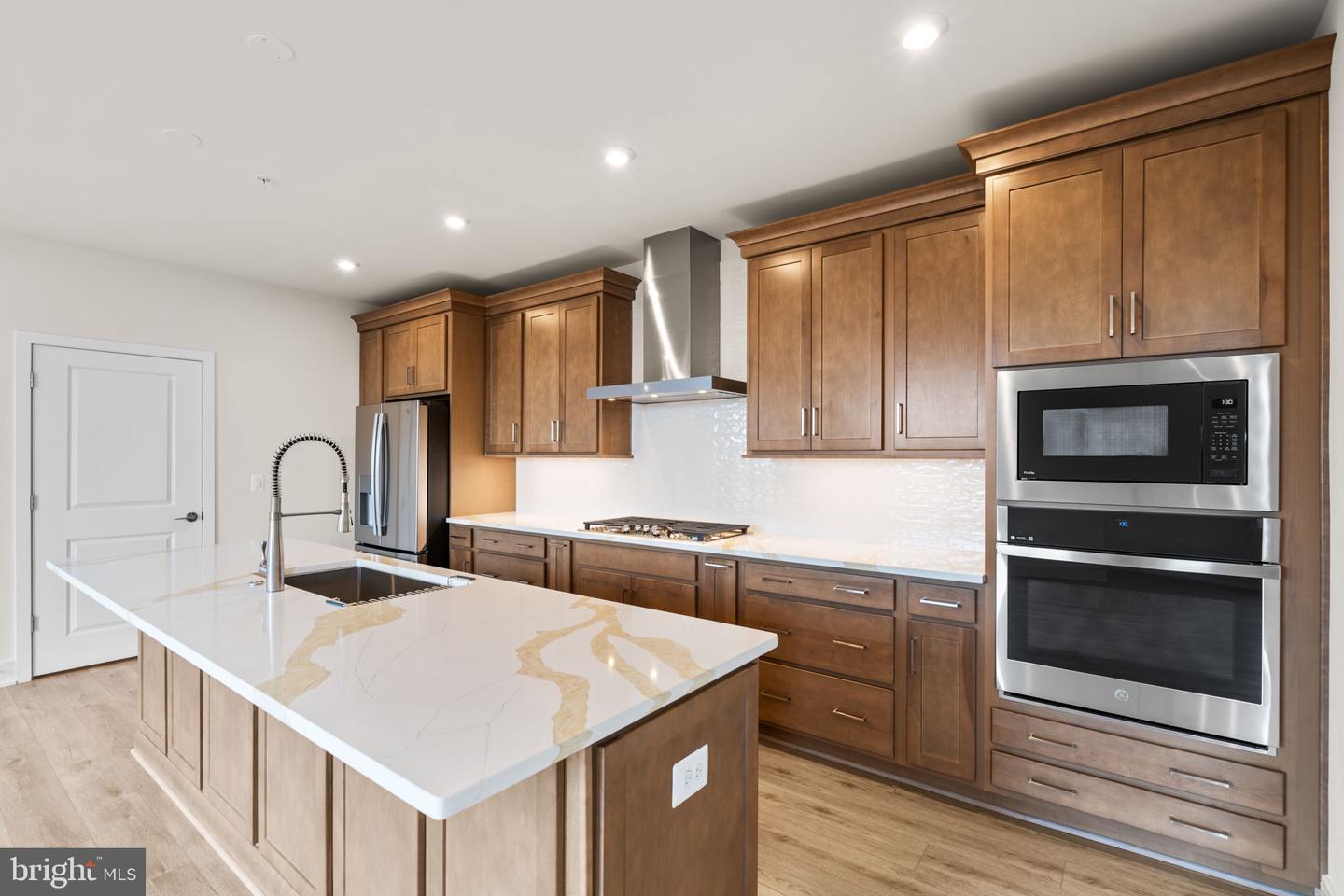 23640 BOLTON CRESCENT TER #13-303, ASHBURN, Virginia 20148, 3 Bedrooms Bedrooms, ,2 BathroomsBathrooms,Residential,For sale,23640 BOLTON CRESCENT TER #13-303,VALO2103258 MLS # VALO2103258