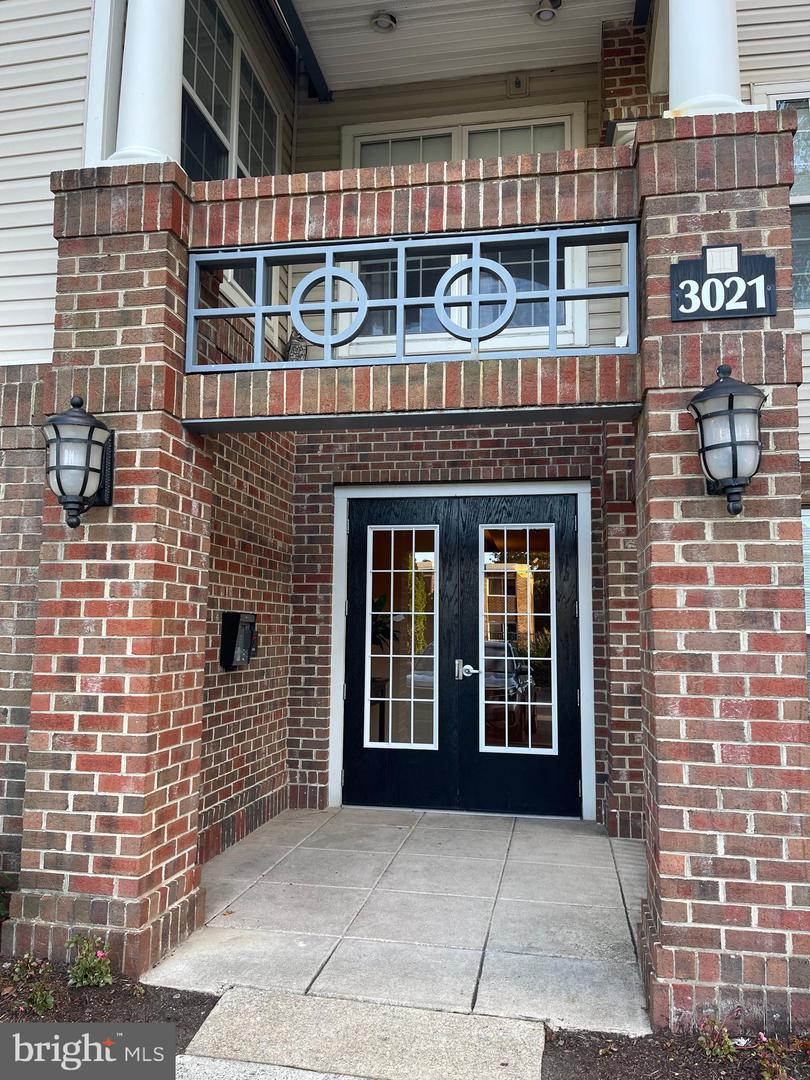 3021 NICOSH CIRCLE #1406, FALLS CHURCH, Virginia 22042, 1 Bedroom Bedrooms, ,1 BathroomBathrooms,Residential,For sale,3021 NICOSH CIRCLE #1406,VAFX2257916 MLS # VAFX2257916
