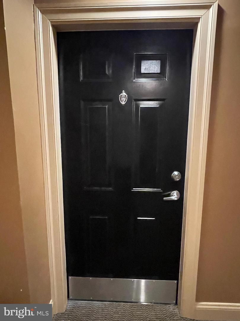 3021 NICOSH CIRCLE #1406, FALLS CHURCH, Virginia 22042, 1 Bedroom Bedrooms, ,1 BathroomBathrooms,Residential,For sale,3021 NICOSH CIRCLE #1406,VAFX2257916 MLS # VAFX2257916