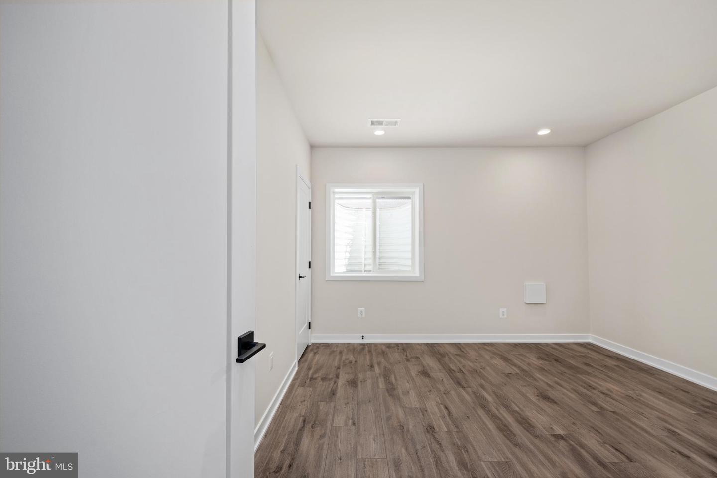 41692 OAK BEND CT, ALDIE, Virginia 20105, 6 Bedrooms Bedrooms, ,5 BathroomsBathrooms,Residential,For sale,41692 OAK BEND CT,VALO2103266 MLS # VALO2103266