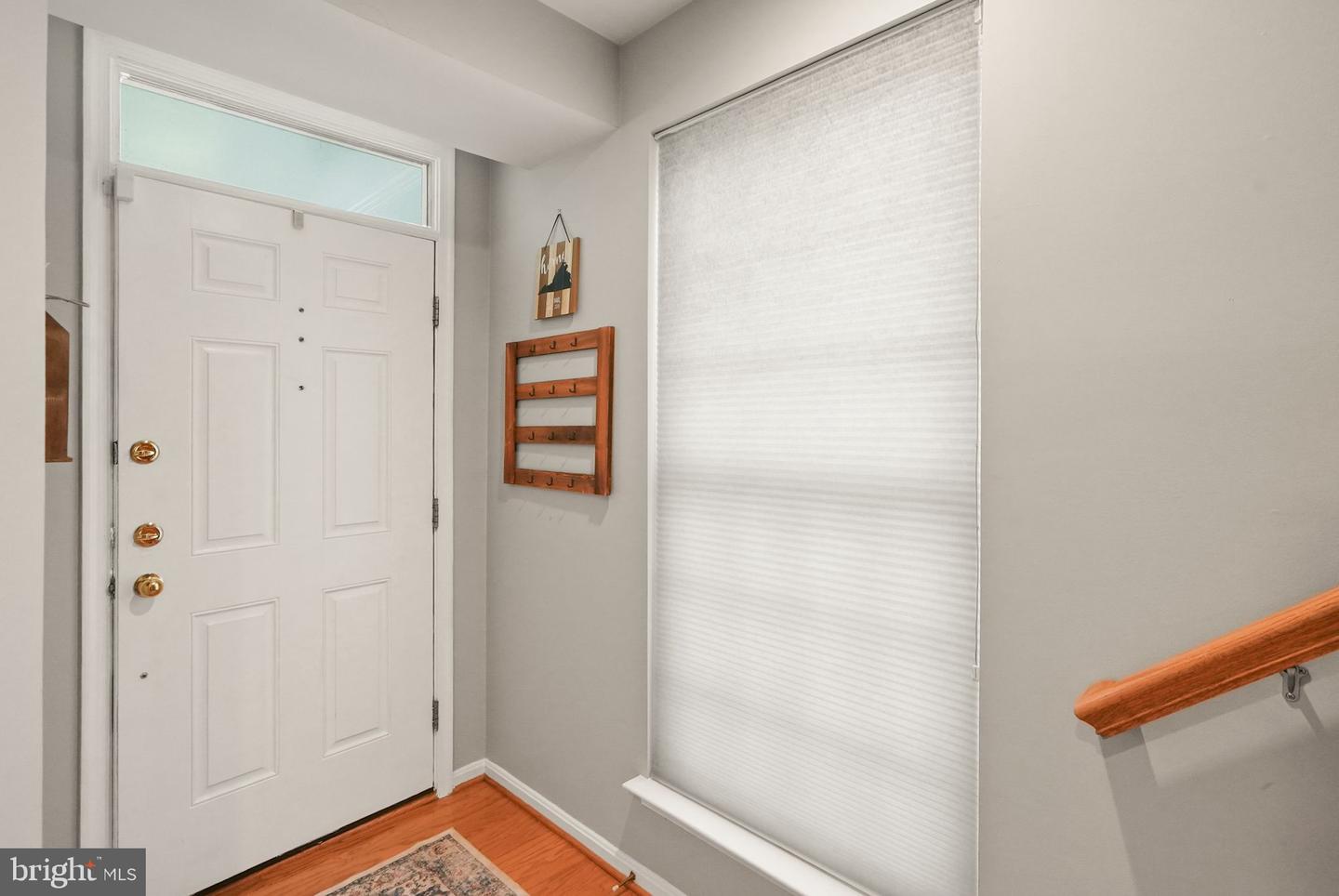 18418 MONTVIEW SQ, LEESBURG, Virginia 20176, 3 Bedrooms Bedrooms, ,3 BathroomsBathrooms,Residential,For sale,18418 MONTVIEW SQ,VALO2103270 MLS # VALO2103270