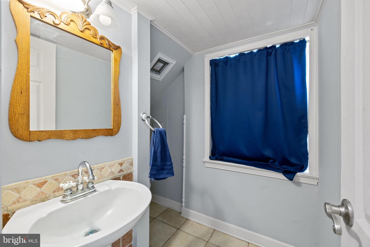 8413 JAMES MADISON HWY, WARRENTON, Virginia 20186, 4 Bedrooms Bedrooms, ,2 BathroomsBathrooms,Residential,For sale,8413 JAMES MADISON HWY,VAFQ2017640 MLS # VAFQ2017640