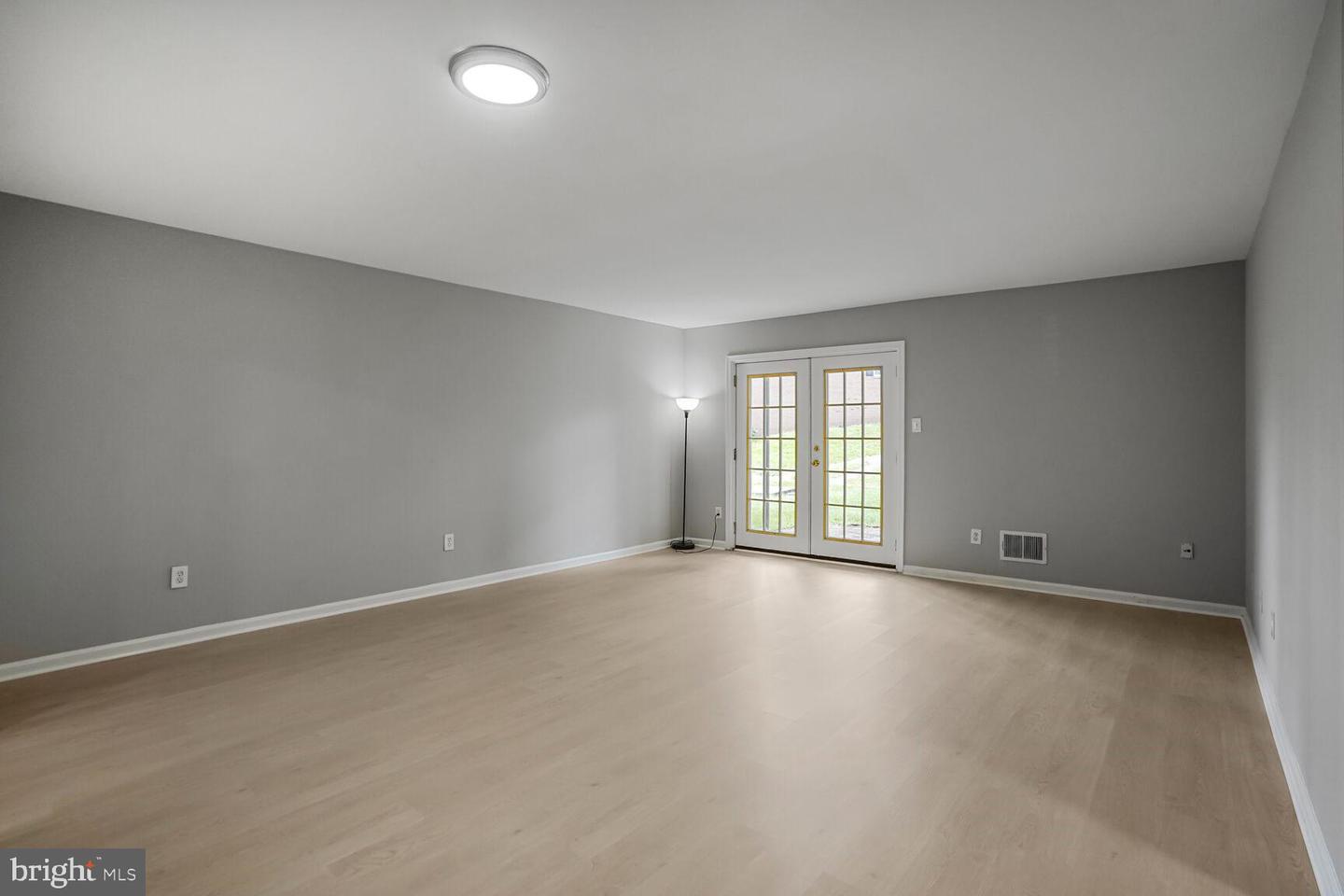14490 GOLDEN OAK RD, CENTREVILLE, Virginia 20121, 2 Bedrooms Bedrooms, ,1 BathroomBathrooms,Residential,For sale,14490 GOLDEN OAK RD,VAFX2257932 MLS # VAFX2257932