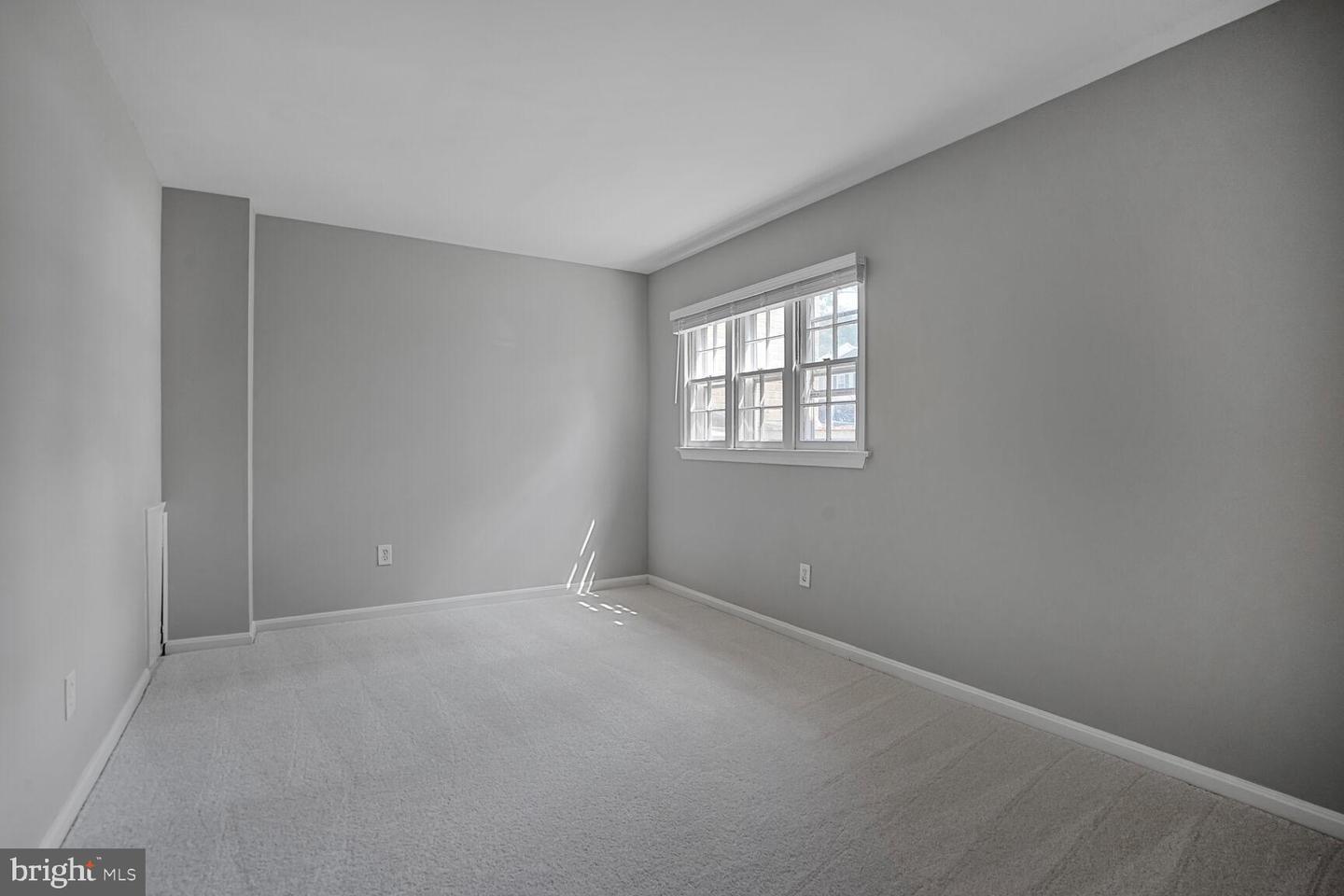 14490 GOLDEN OAK RD, CENTREVILLE, Virginia 20121, 2 Bedrooms Bedrooms, ,1 BathroomBathrooms,Residential,For sale,14490 GOLDEN OAK RD,VAFX2257932 MLS # VAFX2257932