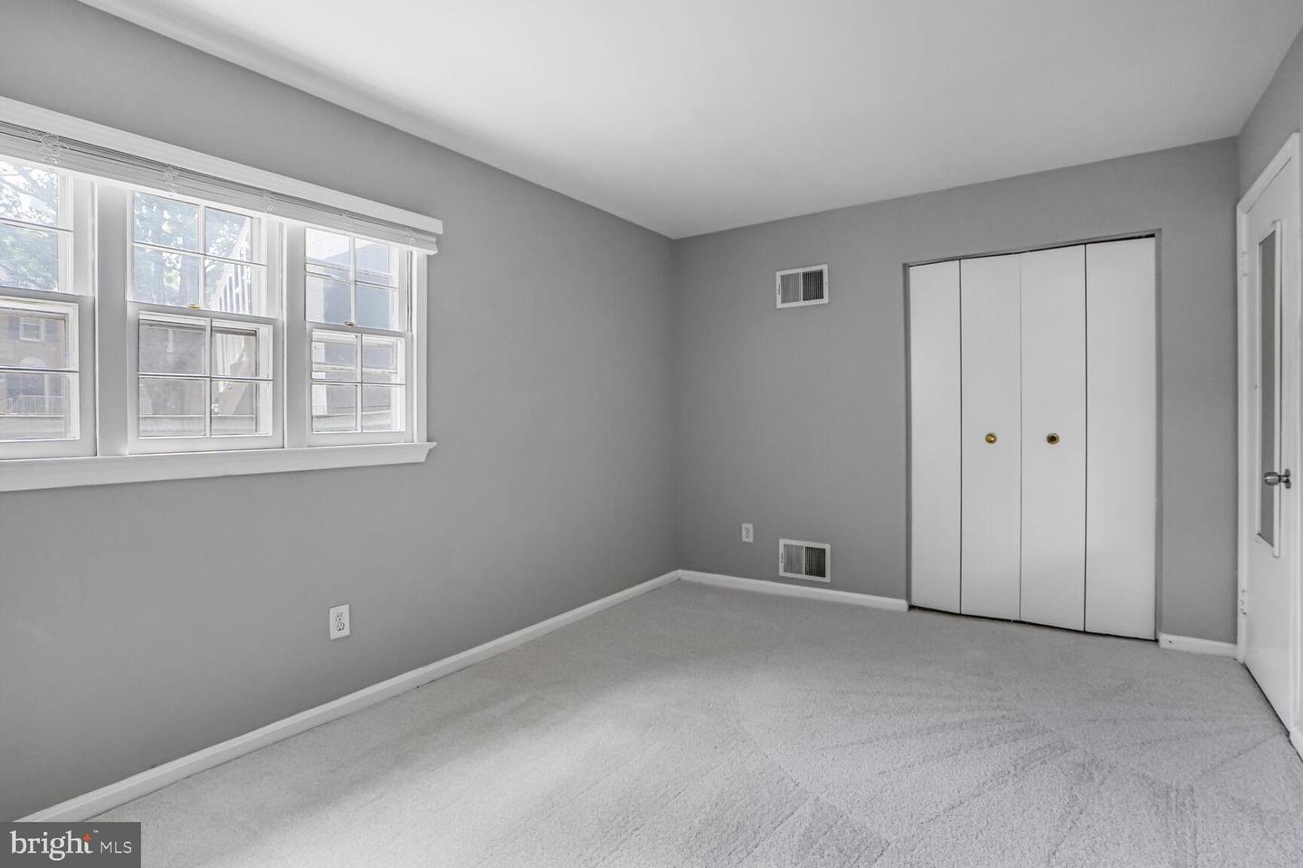 14490 GOLDEN OAK RD, CENTREVILLE, Virginia 20121, 2 Bedrooms Bedrooms, ,1 BathroomBathrooms,Residential,For sale,14490 GOLDEN OAK RD,VAFX2257932 MLS # VAFX2257932