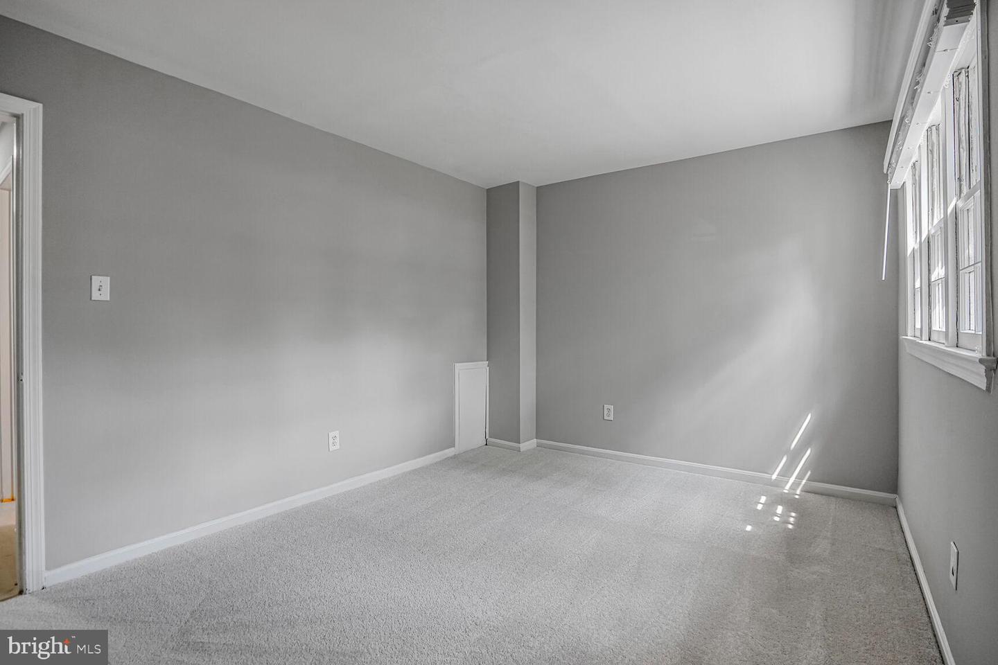 14490 GOLDEN OAK RD, CENTREVILLE, Virginia 20121, 2 Bedrooms Bedrooms, ,1 BathroomBathrooms,Residential,For sale,14490 GOLDEN OAK RD,VAFX2257932 MLS # VAFX2257932
