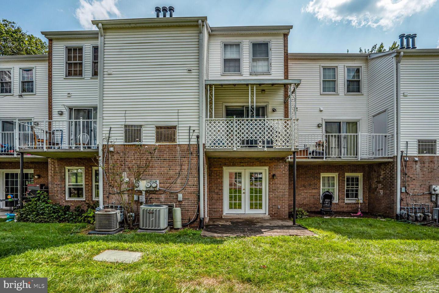 14490 GOLDEN OAK RD, CENTREVILLE, Virginia 20121, 2 Bedrooms Bedrooms, ,1 BathroomBathrooms,Residential,For sale,14490 GOLDEN OAK RD,VAFX2257932 MLS # VAFX2257932