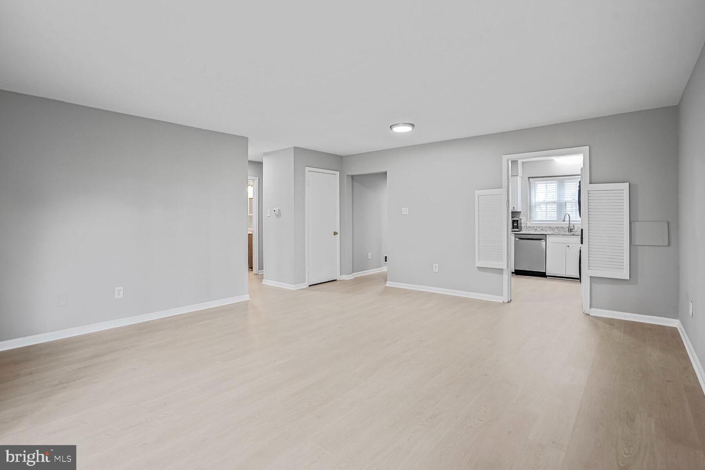 14490 GOLDEN OAK RD, CENTREVILLE, Virginia 20121, 2 Bedrooms Bedrooms, ,1 BathroomBathrooms,Residential,For sale,14490 GOLDEN OAK RD,VAFX2257932 MLS # VAFX2257932