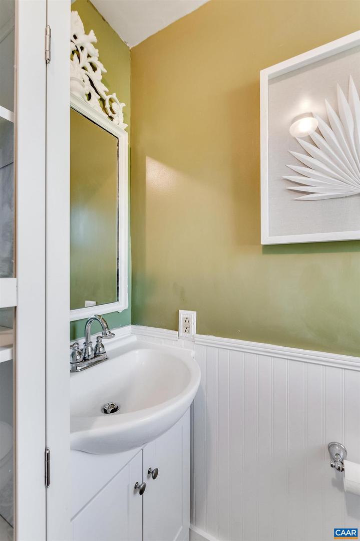 92 GRACE JOHNSON LN, KENTS STORE, Virginia 23804, 3 Bedrooms Bedrooms, ,1 BathroomBathrooms,Residential,For sale,92 GRACE JOHNSON LN,667171 MLS # 667171