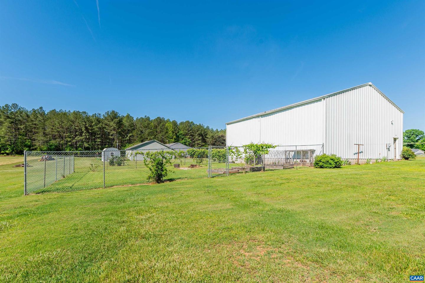 92 GRACE JOHNSON LN, KENTS STORE, Virginia 23804, 3 Bedrooms Bedrooms, ,1 BathroomBathrooms,Residential,For sale,92 GRACE JOHNSON LN,667171 MLS # 667171