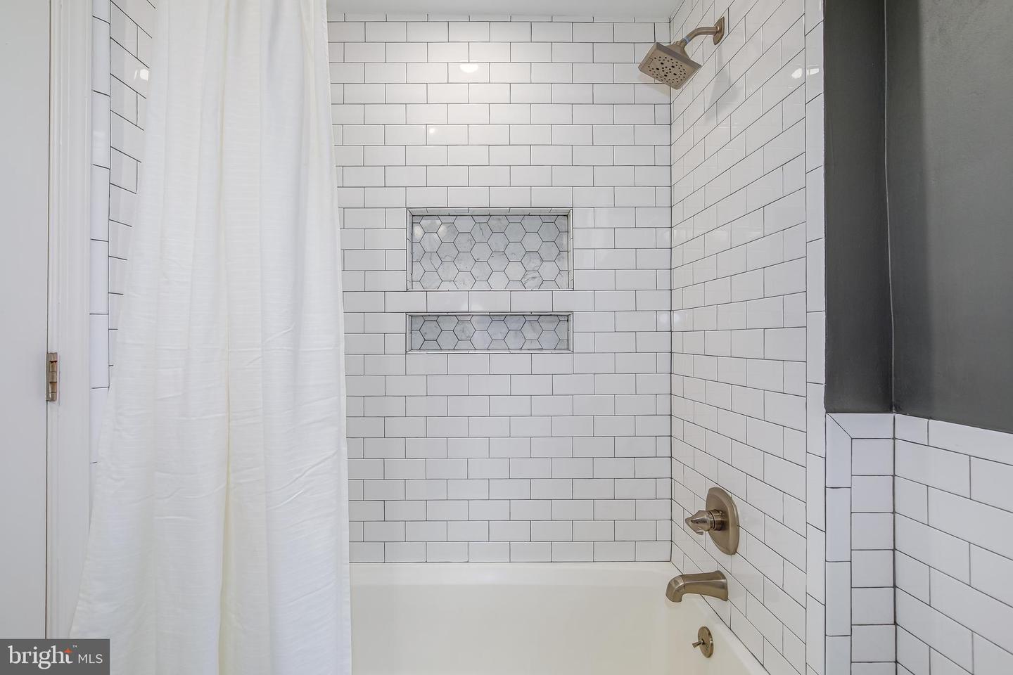1503 G ST SE, WASHINGTON, District Of Columbia 20003, 5 Bedrooms Bedrooms, ,3 BathroomsBathrooms,Residential,For sale,1503 G ST SE,DCDC2212368 MLS # DCDC2212368