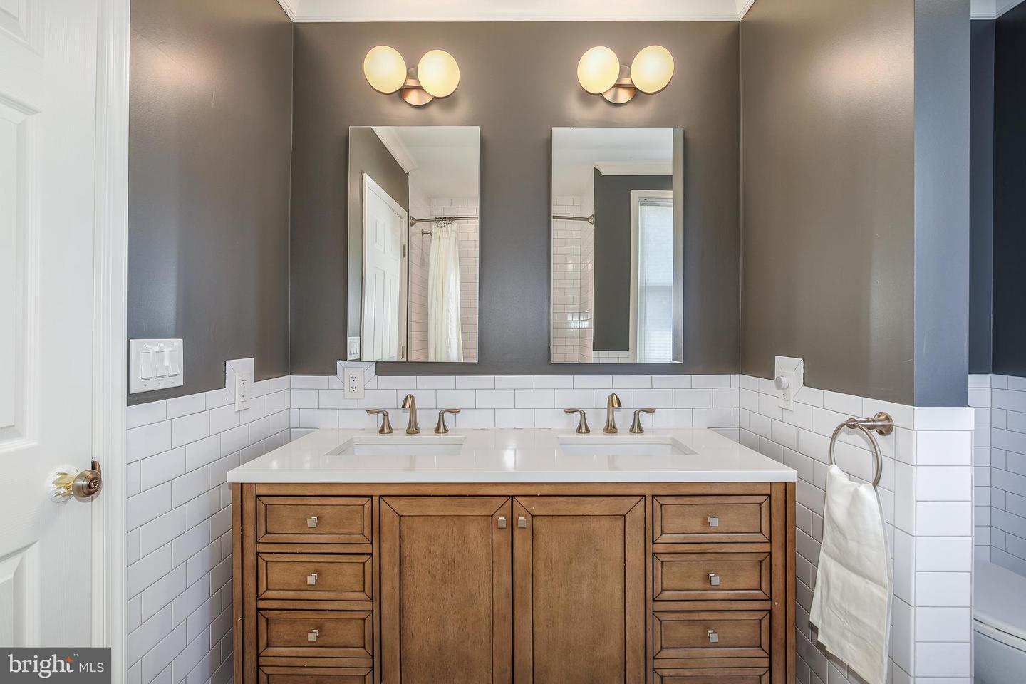1503 G ST SE, WASHINGTON, District Of Columbia 20003, 5 Bedrooms Bedrooms, ,3 BathroomsBathrooms,Residential,For sale,1503 G ST SE,DCDC2212368 MLS # DCDC2212368