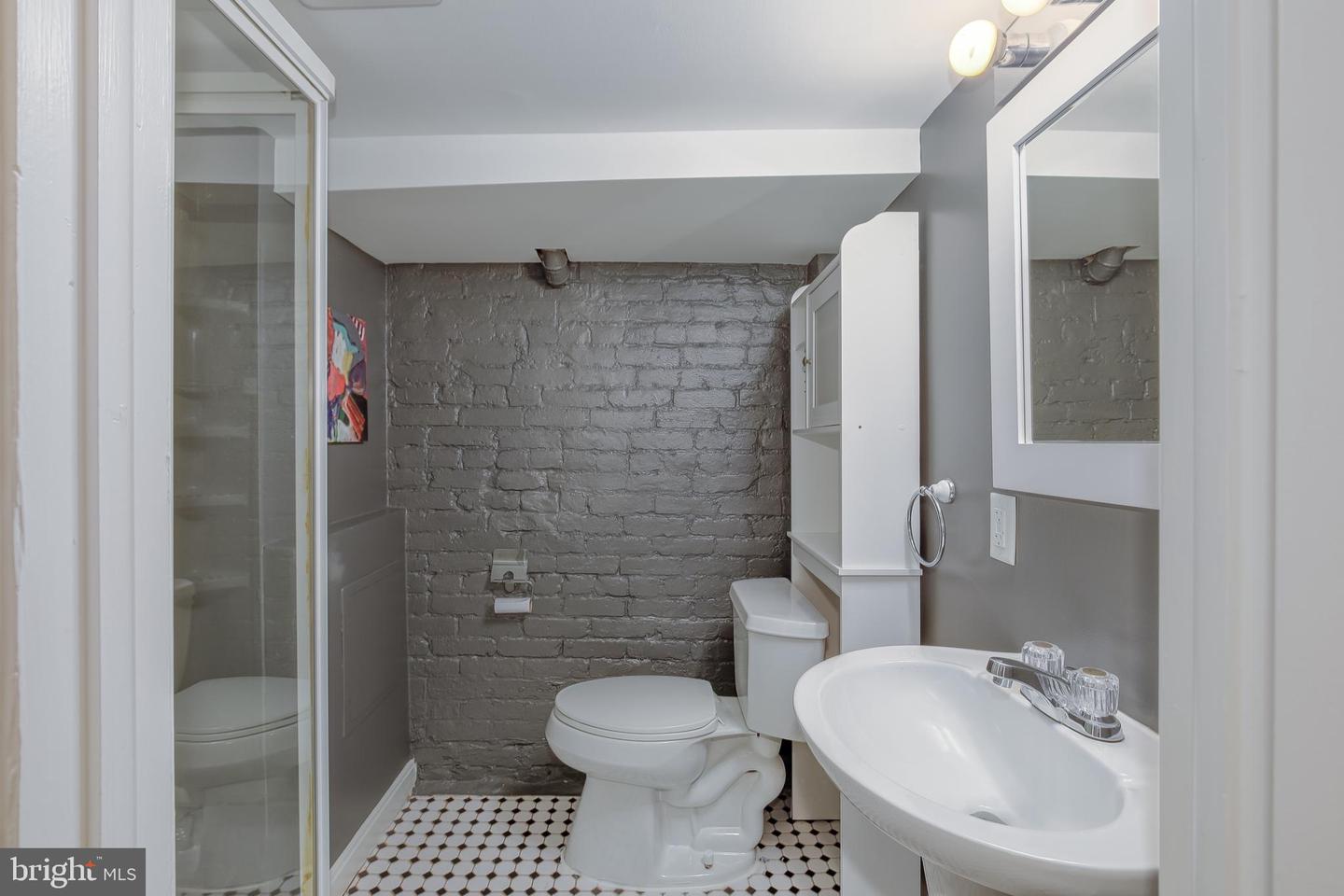 1503 G ST SE, WASHINGTON, District Of Columbia 20003, 5 Bedrooms Bedrooms, ,3 BathroomsBathrooms,Residential,For sale,1503 G ST SE,DCDC2212368 MLS # DCDC2212368