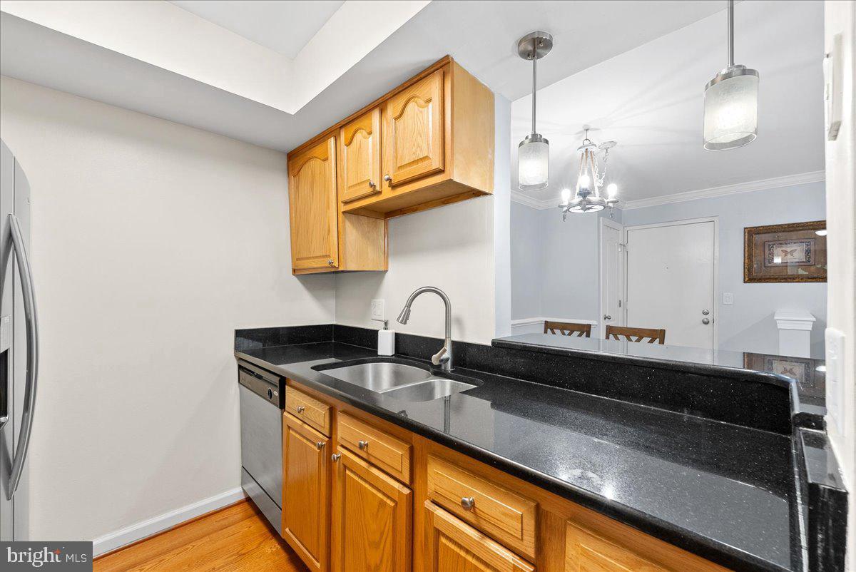 14901 RYDELL RD #201, CENTREVILLE, Virginia 20121, 2 Bedrooms Bedrooms, ,2 BathroomsBathrooms,Residential,For sale,14901 RYDELL RD #201,VAFX2257944 MLS # VAFX2257944