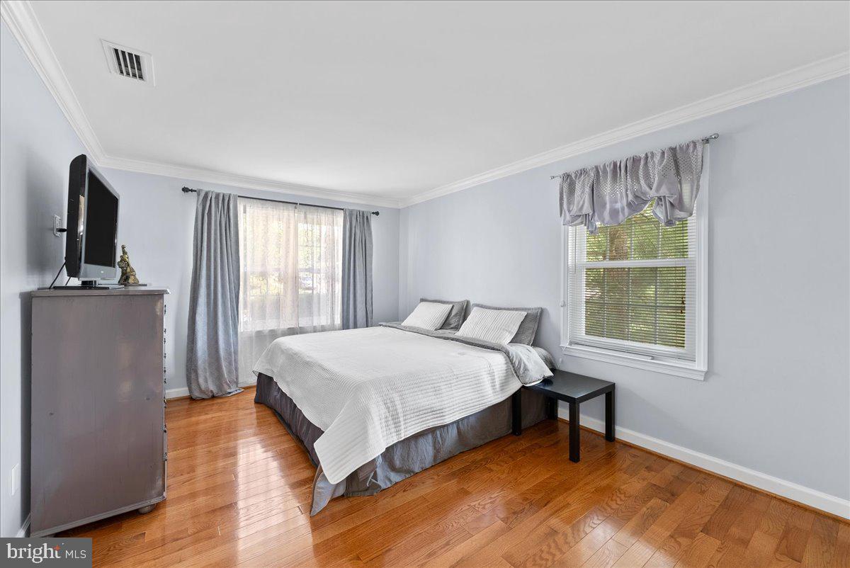 14901 RYDELL RD #201, CENTREVILLE, Virginia 20121, 2 Bedrooms Bedrooms, ,2 BathroomsBathrooms,Residential,For sale,14901 RYDELL RD #201,VAFX2257944 MLS # VAFX2257944