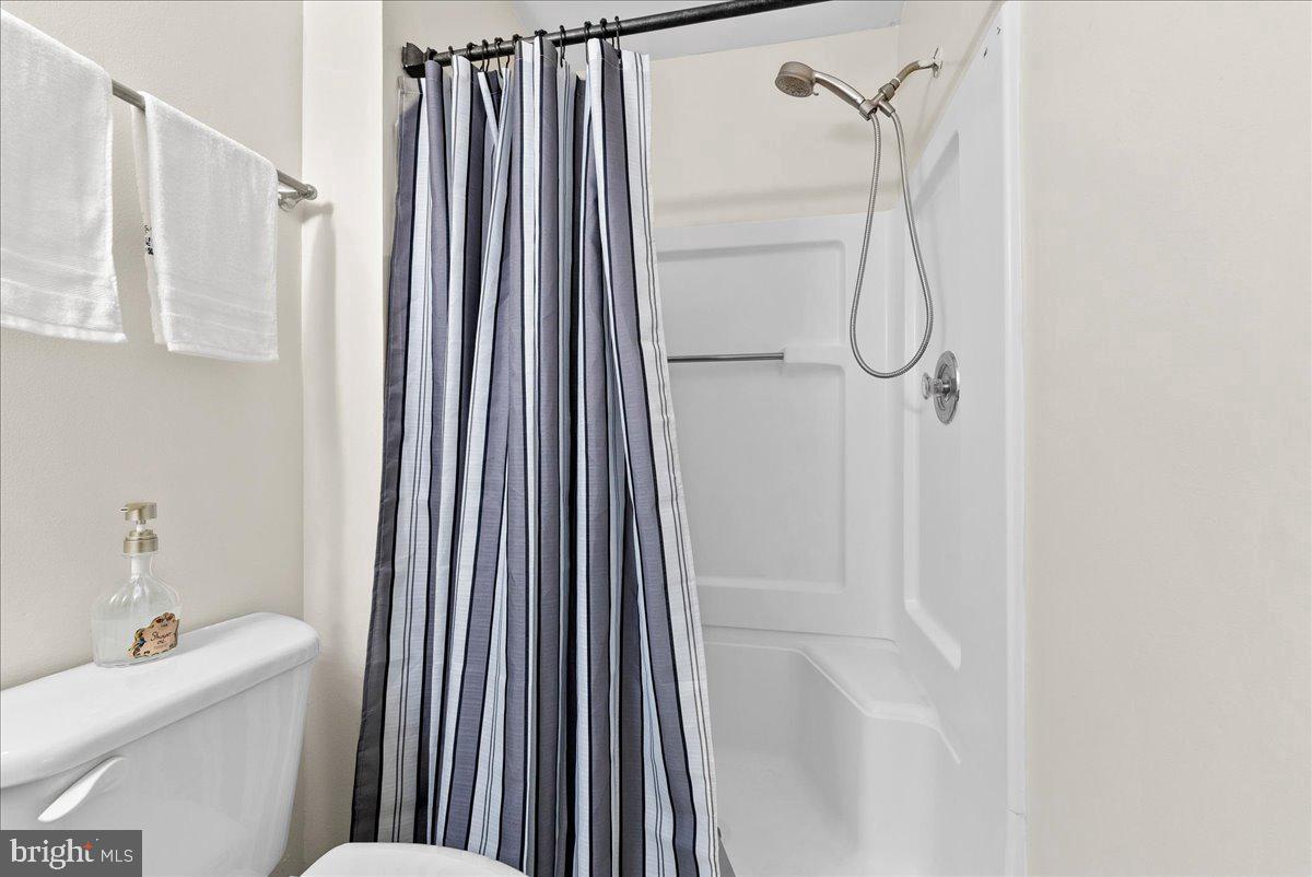 14901 RYDELL RD #201, CENTREVILLE, Virginia 20121, 2 Bedrooms Bedrooms, ,2 BathroomsBathrooms,Residential,For sale,14901 RYDELL RD #201,VAFX2257944 MLS # VAFX2257944