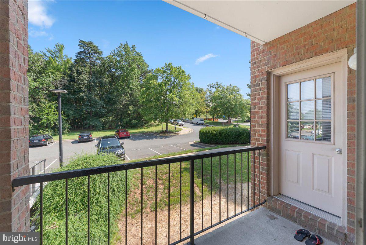 14901 RYDELL RD #201, CENTREVILLE, Virginia 20121, 2 Bedrooms Bedrooms, ,2 BathroomsBathrooms,Residential,For sale,14901 RYDELL RD #201,VAFX2257944 MLS # VAFX2257944