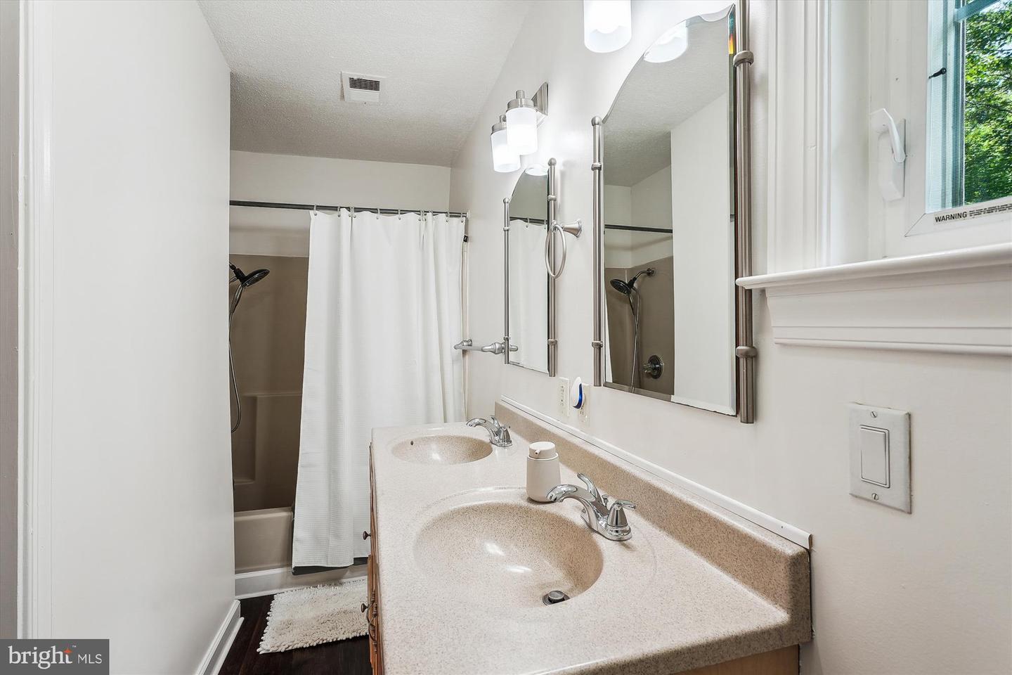 8473 SHORT ST, MANASSAS, Virginia 20112, 3 Bedrooms Bedrooms, ,2 BathroomsBathrooms,Residential,For sale,8473 SHORT ST,VAPW2100148 MLS # VAPW2100148