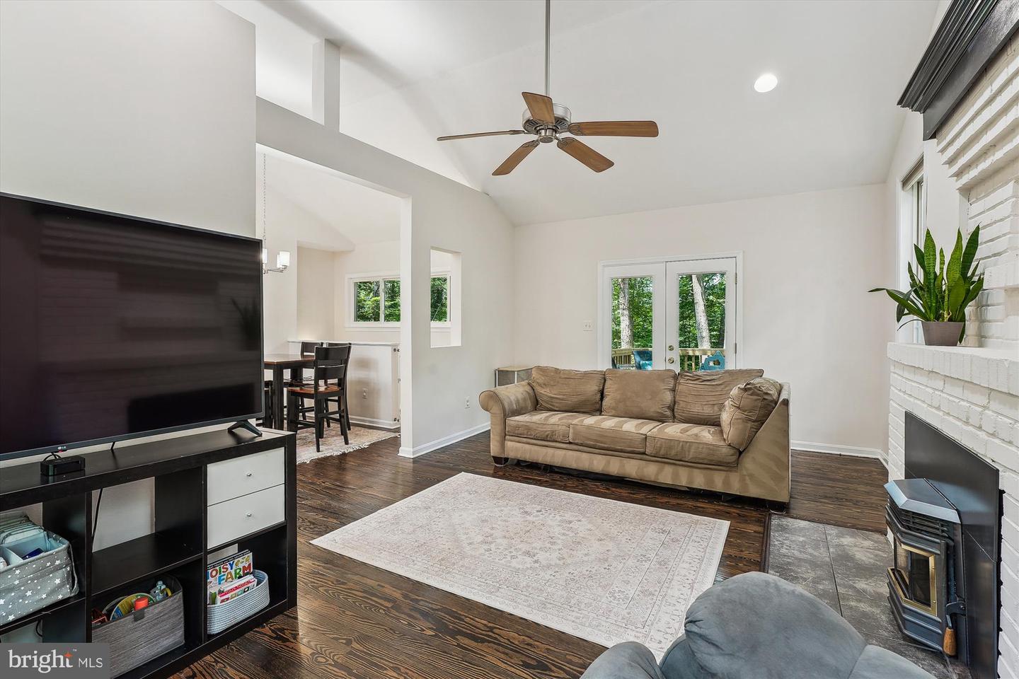 8473 SHORT ST, MANASSAS, Virginia 20112, 3 Bedrooms Bedrooms, ,2 BathroomsBathrooms,Residential,For sale,8473 SHORT ST,VAPW2100148 MLS # VAPW2100148