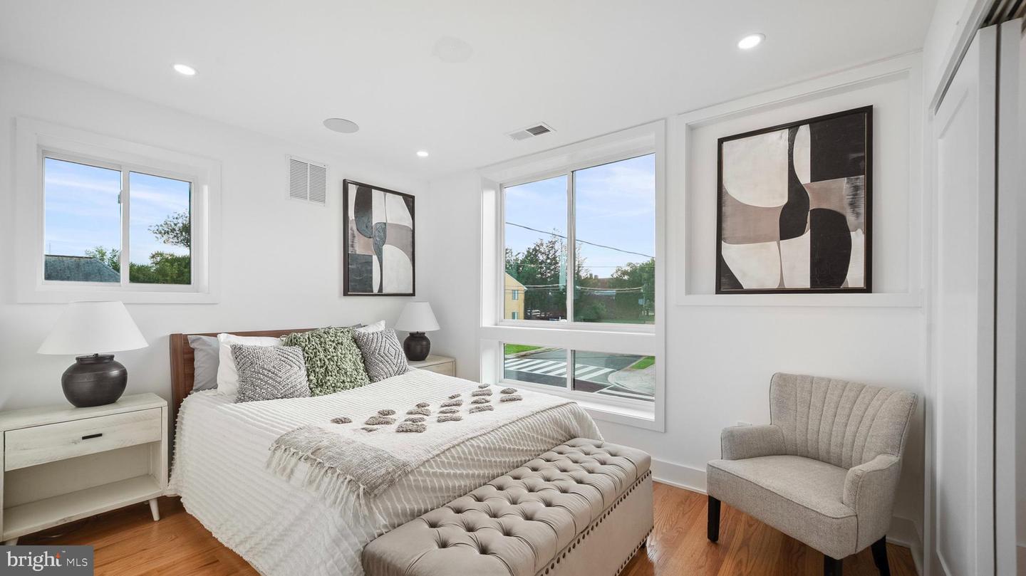 7521 9TH ST NW, WASHINGTON, District Of Columbia 20012, 4 Bedrooms Bedrooms, ,2 BathroomsBathrooms,Residential,For sale,7521 9TH ST NW,DCDC2212372 MLS # DCDC2212372