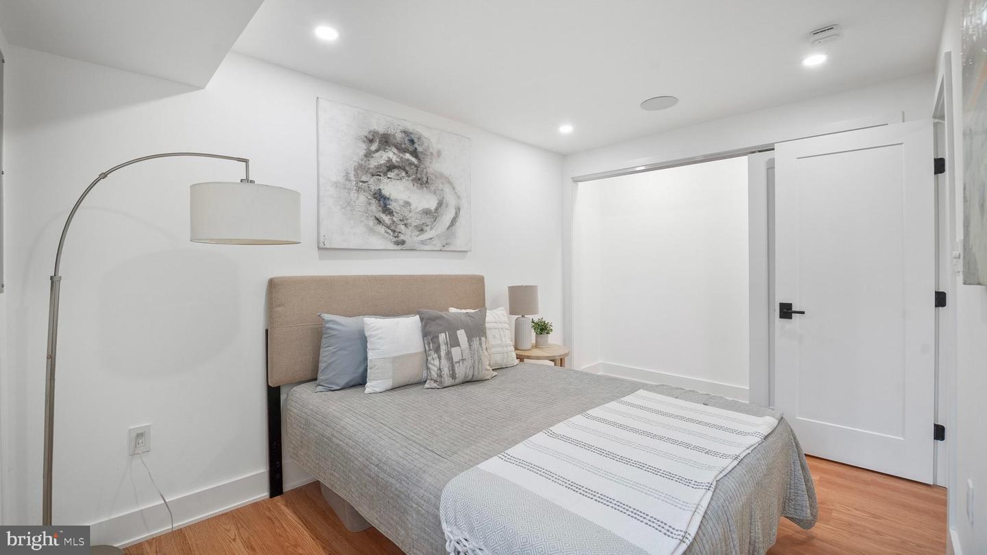 7521 9TH ST NW, WASHINGTON, District Of Columbia 20012, 4 Bedrooms Bedrooms, ,2 BathroomsBathrooms,Residential,For sale,7521 9TH ST NW,DCDC2212372 MLS # DCDC2212372