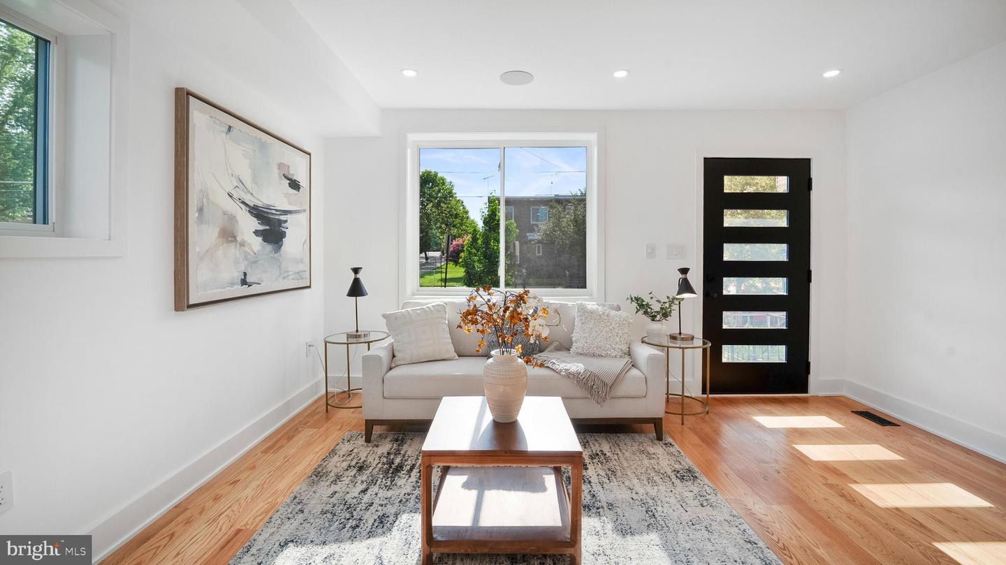 7521 9TH ST NW, WASHINGTON, District Of Columbia 20012, 4 Bedrooms Bedrooms, ,2 BathroomsBathrooms,Residential,For sale,7521 9TH ST NW,DCDC2212372 MLS # DCDC2212372
