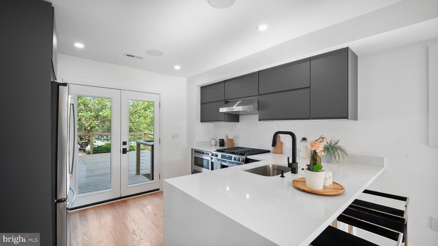 7521 9TH ST NW, WASHINGTON, District Of Columbia 20012, 4 Bedrooms Bedrooms, ,2 BathroomsBathrooms,Residential,For sale,7521 9TH ST NW,DCDC2212372 MLS # DCDC2212372