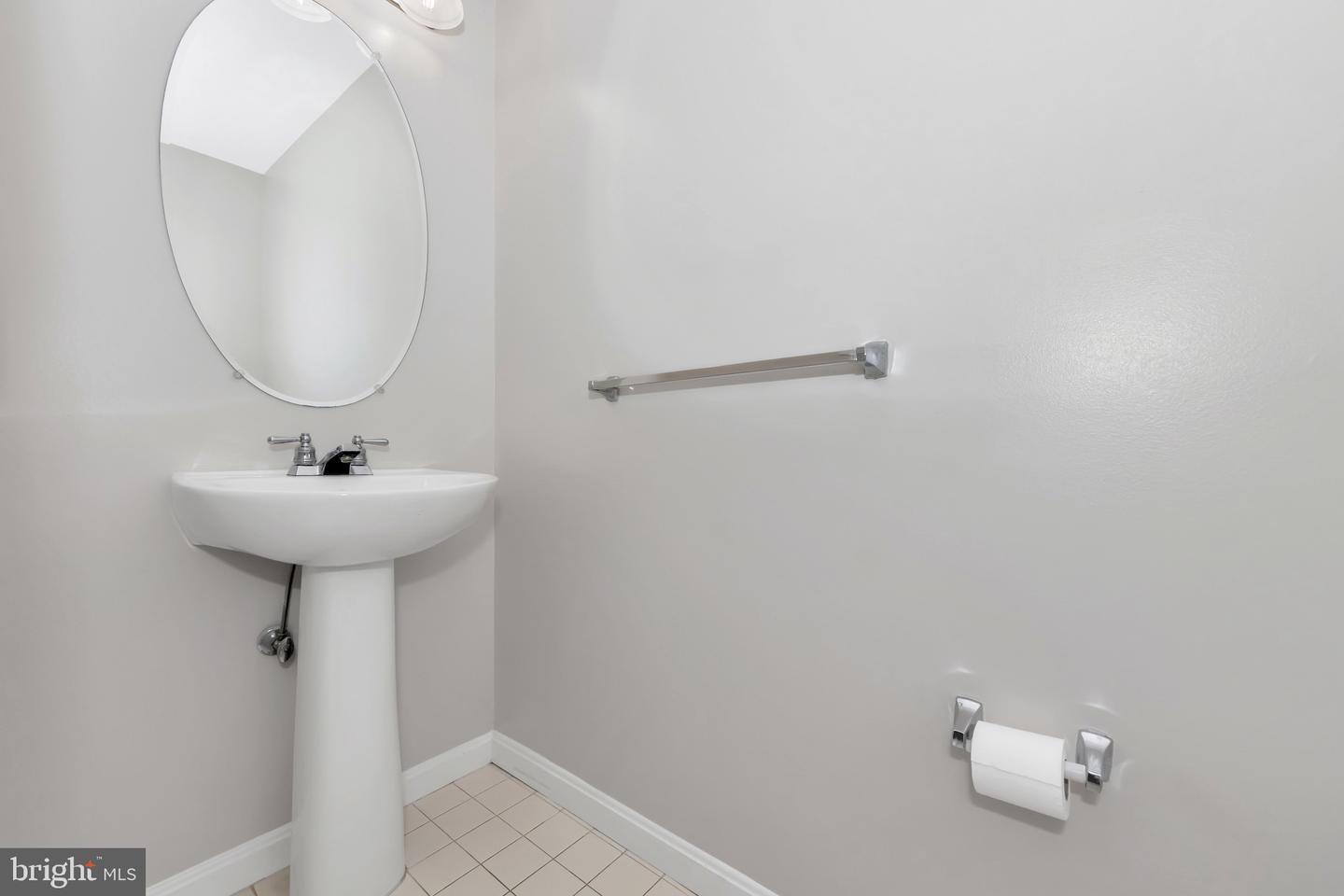 6323 FRANCONIA COMMONS DR, ALEXANDRIA, Virginia 22310, 3 Bedrooms Bedrooms, ,3 BathroomsBathrooms,Residential,For sale,6323 FRANCONIA COMMONS DR,VAFX2257954 MLS # VAFX2257954