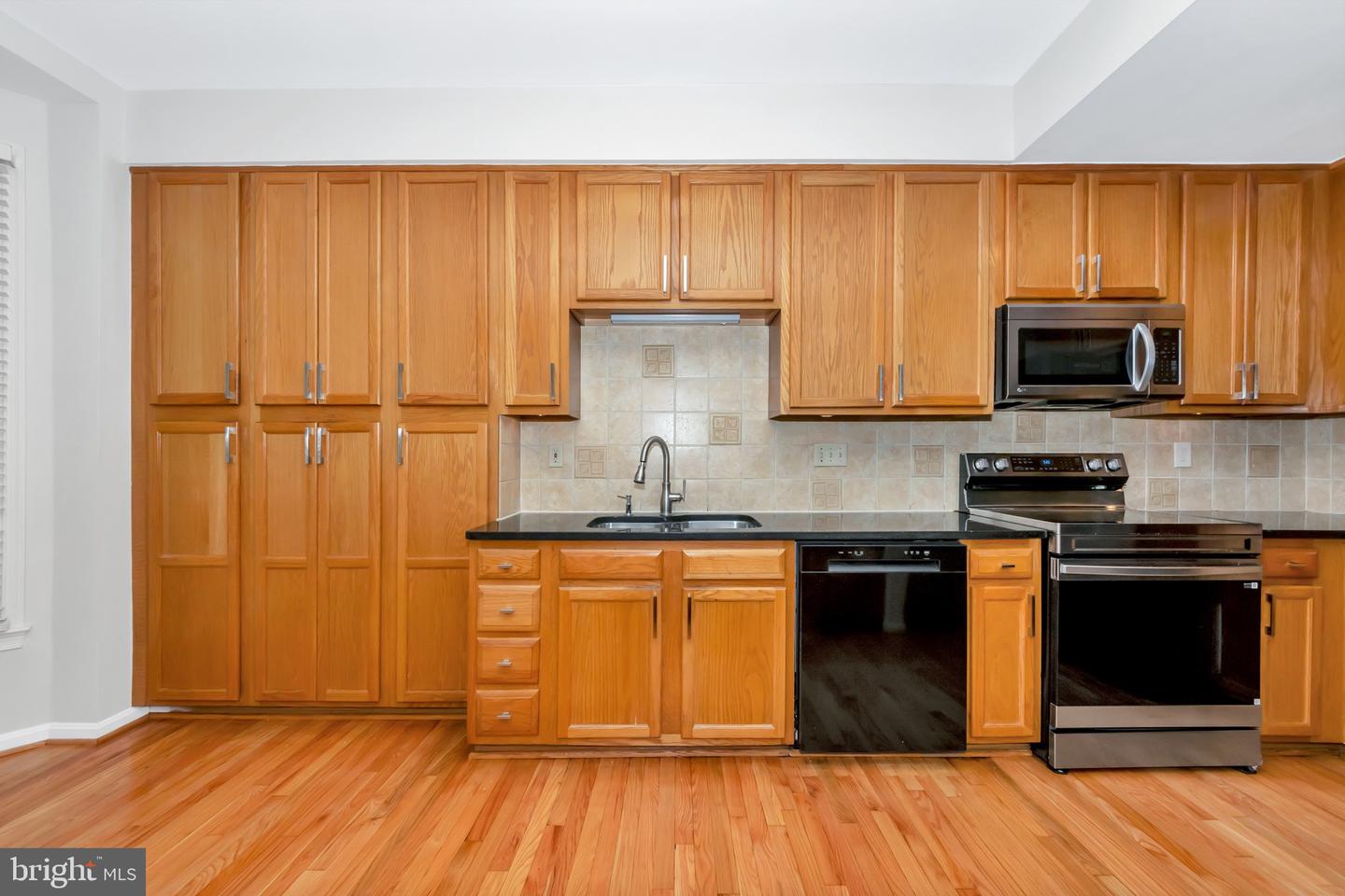 6323 FRANCONIA COMMONS DR, ALEXANDRIA, Virginia 22310, 3 Bedrooms Bedrooms, ,3 BathroomsBathrooms,Residential,For sale,6323 FRANCONIA COMMONS DR,VAFX2257954 MLS # VAFX2257954