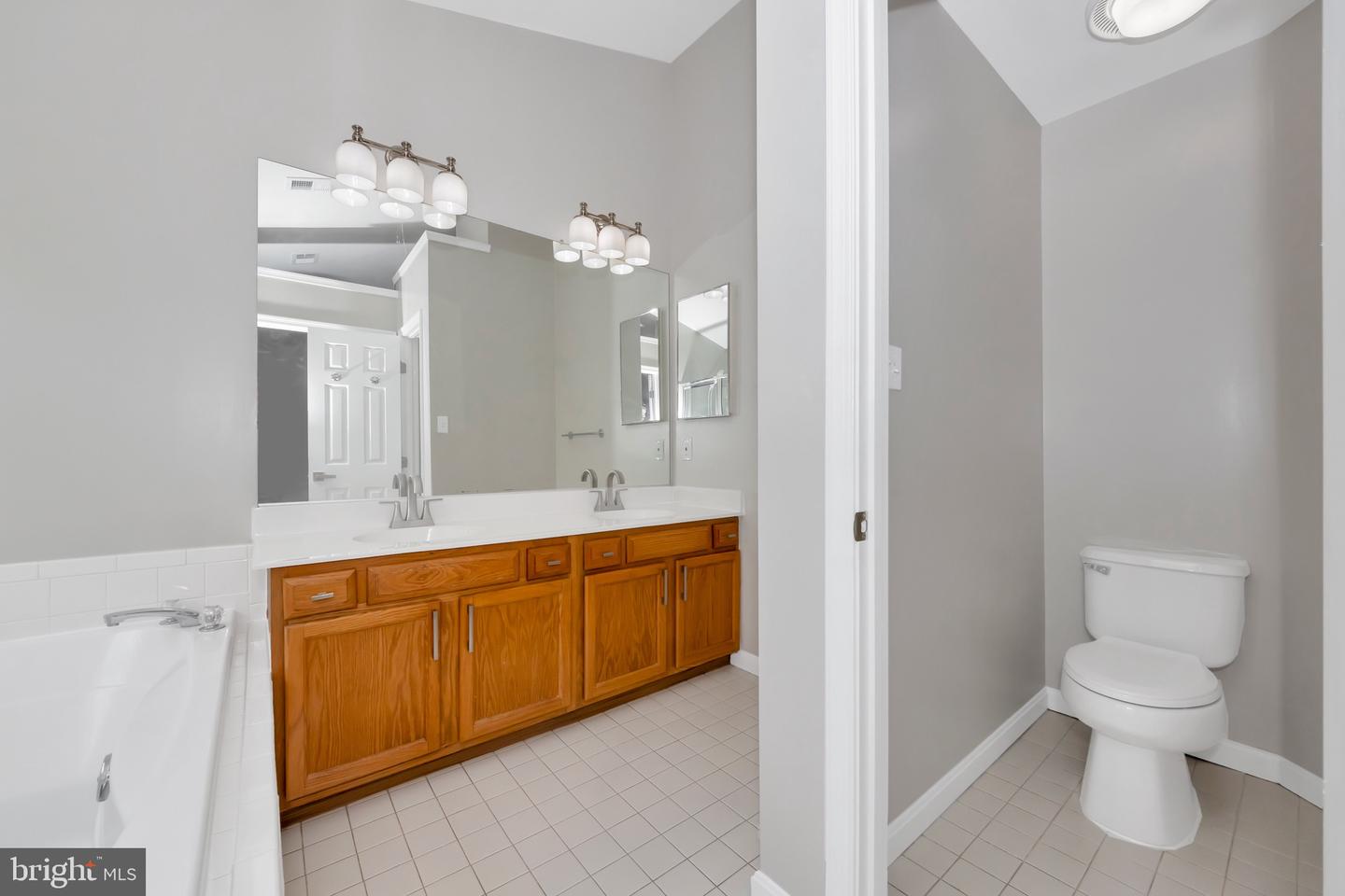 6323 FRANCONIA COMMONS DR, ALEXANDRIA, Virginia 22310, 3 Bedrooms Bedrooms, ,3 BathroomsBathrooms,Residential,For sale,6323 FRANCONIA COMMONS DR,VAFX2257954 MLS # VAFX2257954