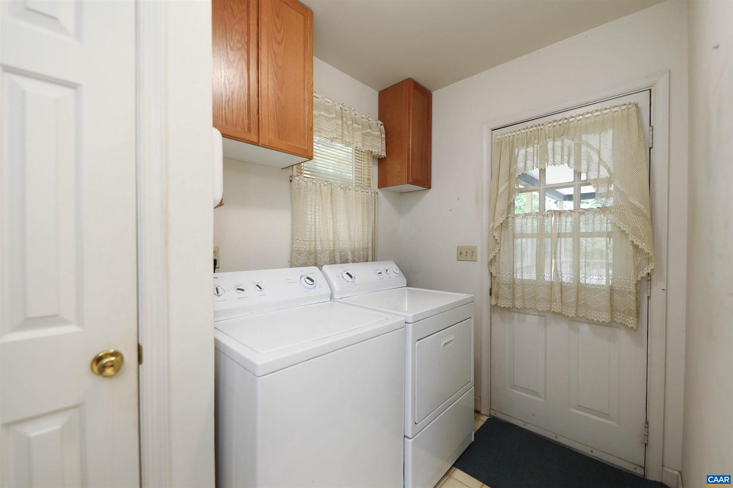1220 RED PINE CT, CROZET, Virginia 22932, 4 Bedrooms Bedrooms, ,2 BathroomsBathrooms,Residential,For sale,1220 RED PINE CT,667175 MLS # 667175