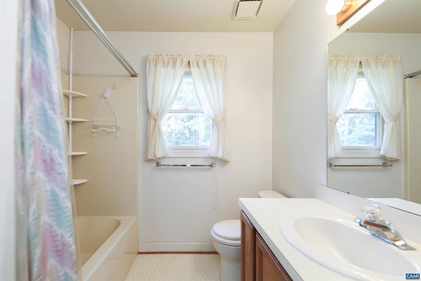 1220 RED PINE CT, CROZET, Virginia 22932, 4 Bedrooms Bedrooms, ,2 BathroomsBathrooms,Residential,For sale,1220 RED PINE CT,667175 MLS # 667175