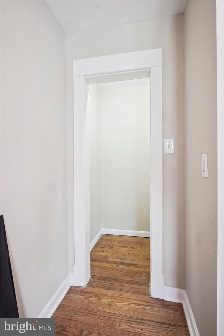 1706 DEWITT AVE #A, ALEXANDRIA, Virginia 22301, 1 Bedroom Bedrooms, ,1 BathroomBathrooms,Residential,For sale,1706 DEWITT AVE #A,VAAX2047920 MLS # VAAX2047920