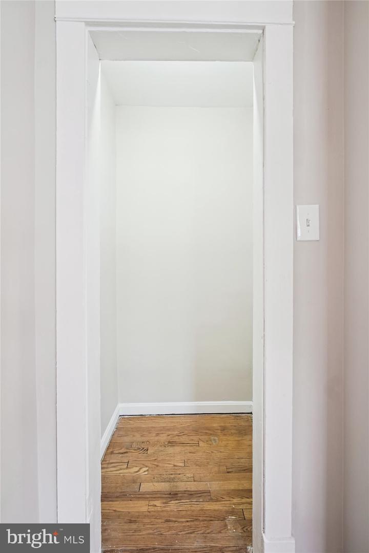 1706 DEWITT AVE #A, ALEXANDRIA, Virginia 22301, 1 Bedroom Bedrooms, ,1 BathroomBathrooms,Residential,For sale,1706 DEWITT AVE #A,VAAX2047920 MLS # VAAX2047920