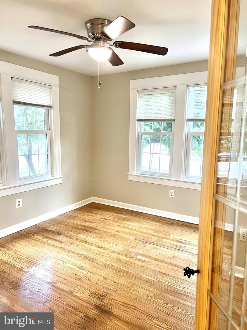 1706 DEWITT AVE #A, ALEXANDRIA, Virginia 22301, 1 Bedroom Bedrooms, ,1 BathroomBathrooms,Residential,For sale,1706 DEWITT AVE #A,VAAX2047920 MLS # VAAX2047920
