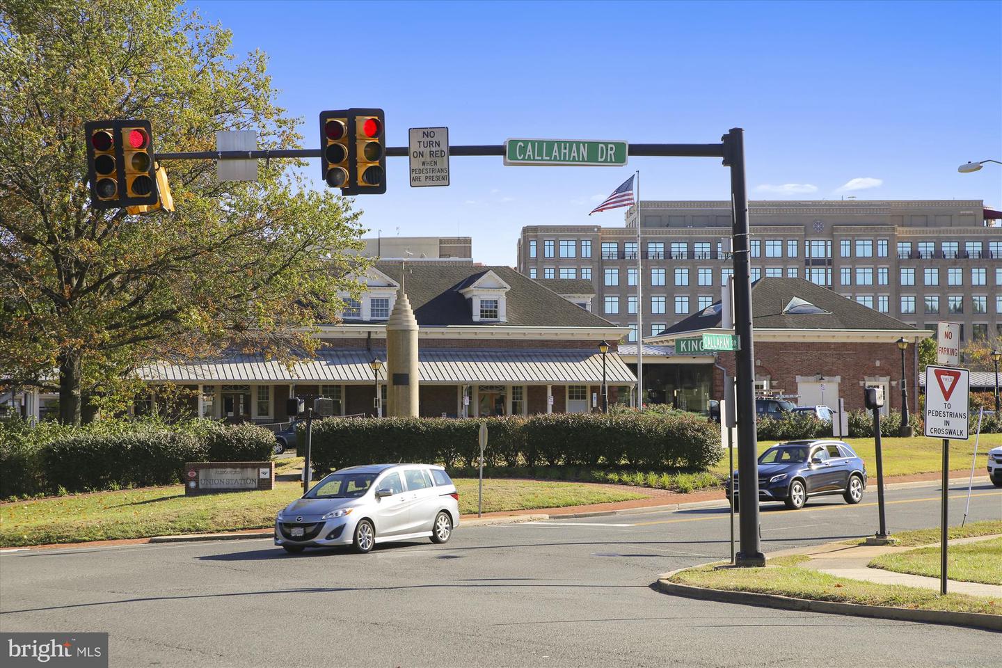 1706 DEWITT AVE #A, ALEXANDRIA, Virginia 22301, 1 Bedroom Bedrooms, ,1 BathroomBathrooms,Residential,For sale,1706 DEWITT AVE #A,VAAX2047920 MLS # VAAX2047920