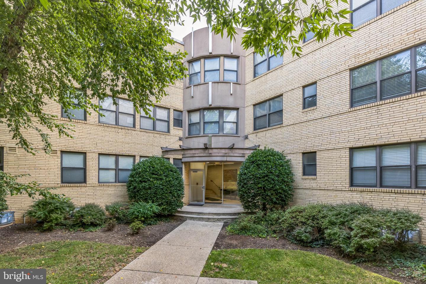 212 OAKWOOD ST SE #115, WASHINGTON, District Of Columbia 20032, 1 Bedroom Bedrooms, ,1 BathroomBathrooms,Residential,For sale,212 OAKWOOD ST SE #115,DCDC2212348 MLS # DCDC2212348