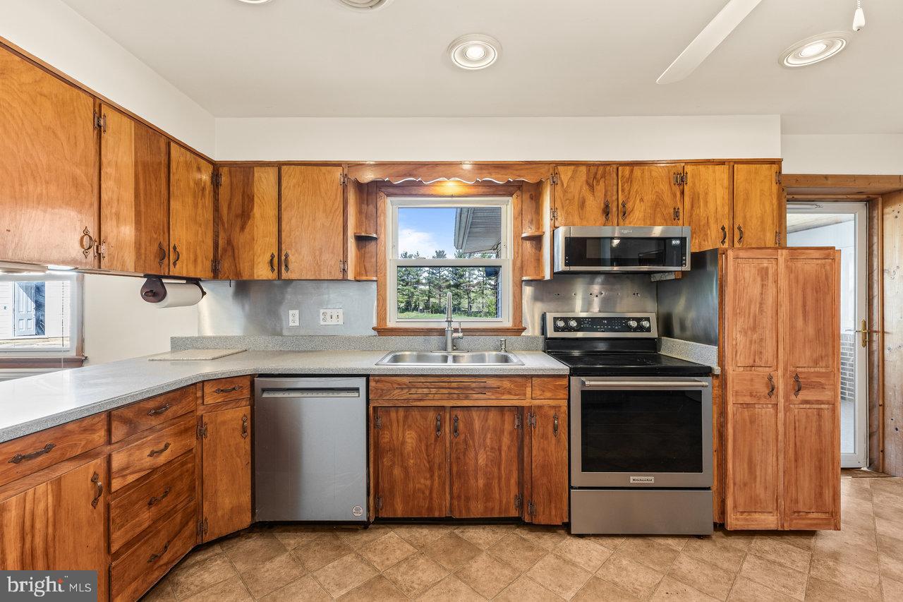 62 ROSSER DR, LURAY, Virginia 22835, 3 Bedrooms Bedrooms, ,2 BathroomsBathrooms,Residential,For sale,62 ROSSER DR,VAPA2004386 MLS # VAPA2004386