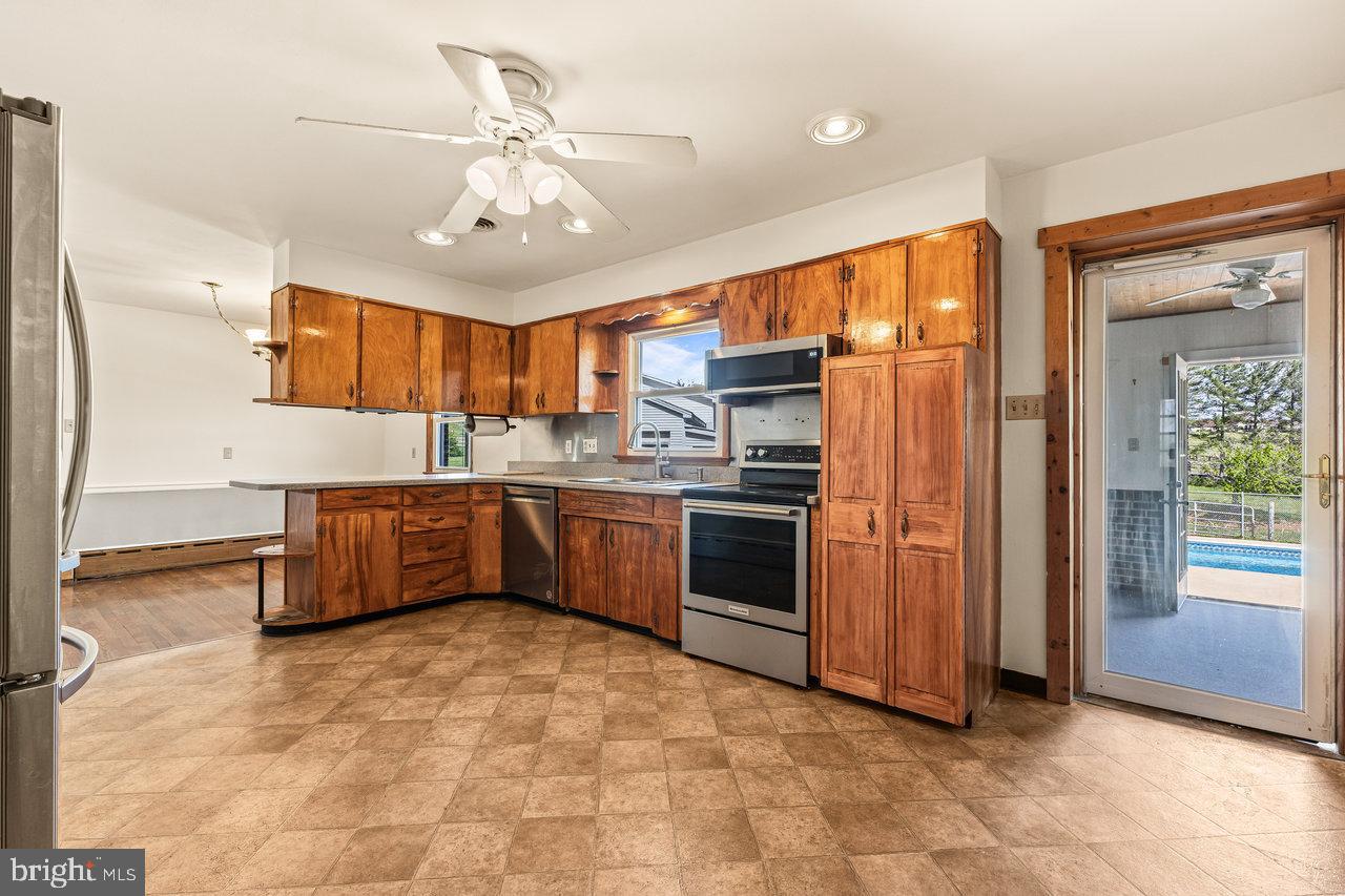 62 ROSSER DR, LURAY, Virginia 22835, 3 Bedrooms Bedrooms, ,2 BathroomsBathrooms,Residential,For sale,62 ROSSER DR,VAPA2004386 MLS # VAPA2004386