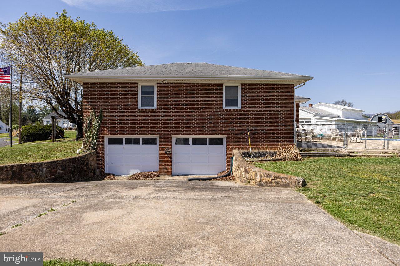 62 ROSSER DR, LURAY, Virginia 22835, 3 Bedrooms Bedrooms, ,2 BathroomsBathrooms,Residential,For sale,62 ROSSER DR,VAPA2004386 MLS # VAPA2004386