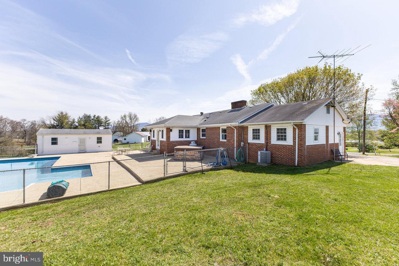62 ROSSER DR, LURAY, Virginia 22835, 3 Bedrooms Bedrooms, ,2 BathroomsBathrooms,Residential,For sale,62 ROSSER DR,VAPA2004386 MLS # VAPA2004386
