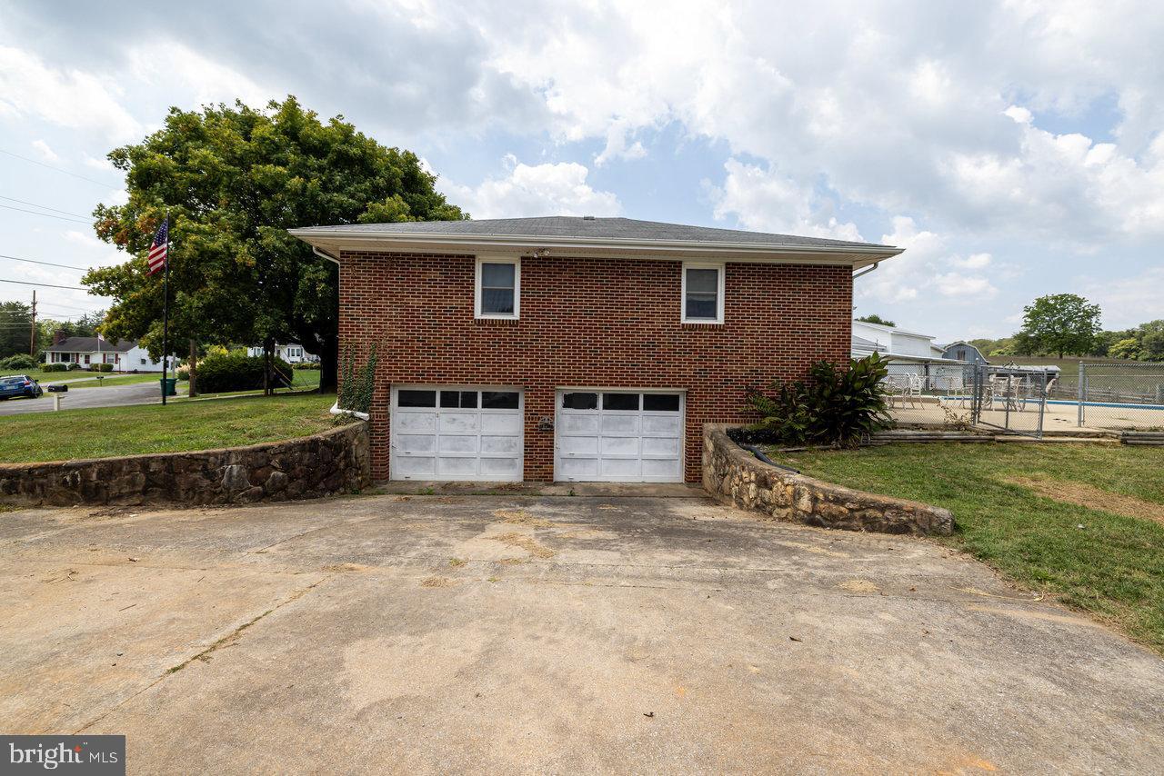 62 ROSSER DR, LURAY, Virginia 22835, 3 Bedrooms Bedrooms, ,2 BathroomsBathrooms,Residential,For sale,62 ROSSER DR,VAPA2004386 MLS # VAPA2004386