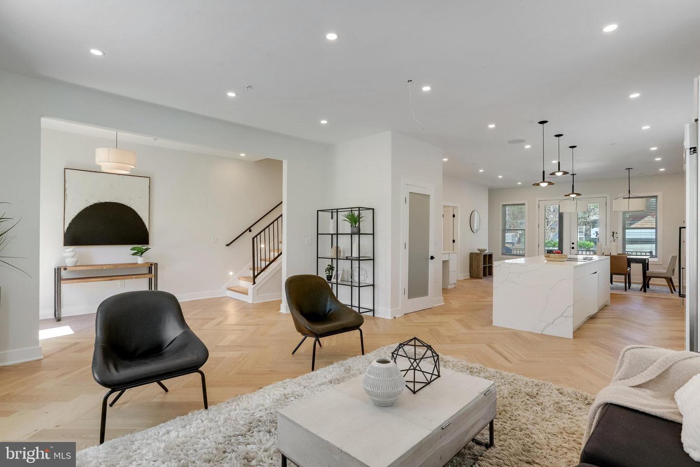 1600 37TH ST NW, WASHINGTON, District Of Columbia 20007, 5 Bedrooms Bedrooms, ,4 BathroomsBathrooms,Residential,For sale,1600 37TH ST NW,DCDC2187336 MLS # DCDC2187336