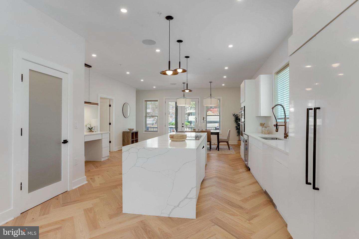 1600 37TH ST NW, WASHINGTON, District Of Columbia 20007, 5 Bedrooms Bedrooms, ,4 BathroomsBathrooms,Residential,For sale,1600 37TH ST NW,DCDC2187336 MLS # DCDC2187336