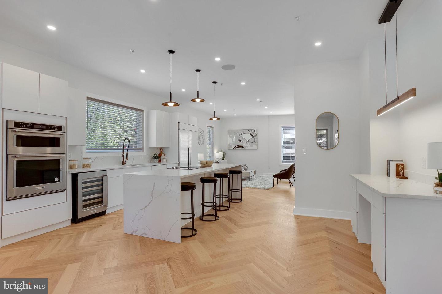 1600 37TH ST NW, WASHINGTON, District Of Columbia 20007, 5 Bedrooms Bedrooms, ,4 BathroomsBathrooms,Residential,For sale,1600 37TH ST NW,DCDC2187336 MLS # DCDC2187336