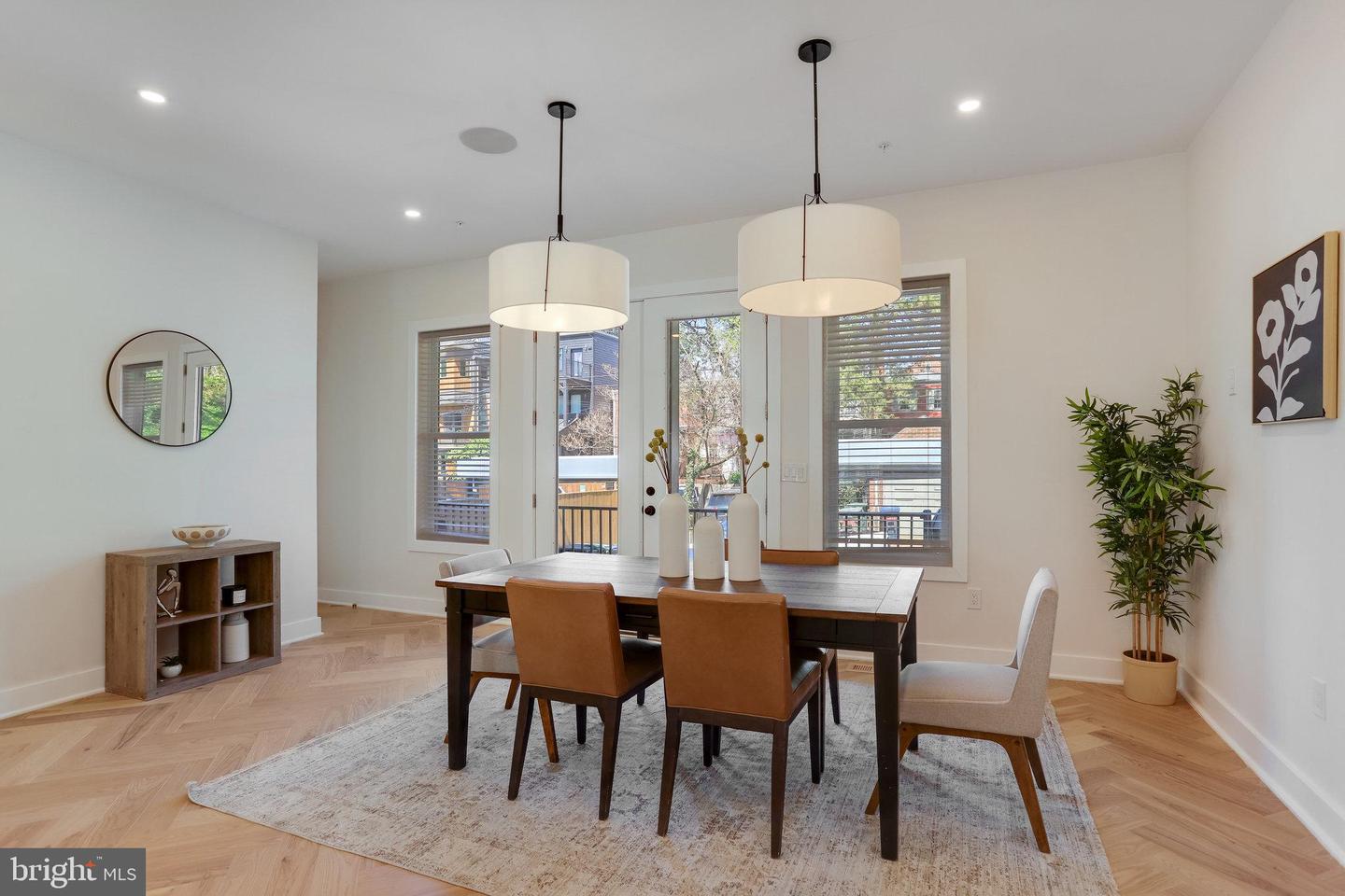 1600 37TH ST NW, WASHINGTON, District Of Columbia 20007, 5 Bedrooms Bedrooms, ,4 BathroomsBathrooms,Residential,For sale,1600 37TH ST NW,DCDC2187336 MLS # DCDC2187336