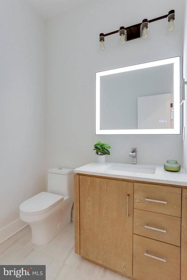 1600 37TH ST NW, WASHINGTON, District Of Columbia 20007, 5 Bedrooms Bedrooms, ,4 BathroomsBathrooms,Residential,For sale,1600 37TH ST NW,DCDC2187336 MLS # DCDC2187336