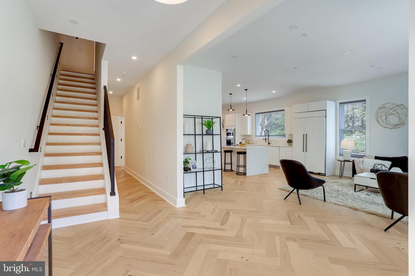 1600 37TH ST NW, WASHINGTON, District Of Columbia 20007, 5 Bedrooms Bedrooms, ,4 BathroomsBathrooms,Residential,For sale,1600 37TH ST NW,DCDC2187336 MLS # DCDC2187336